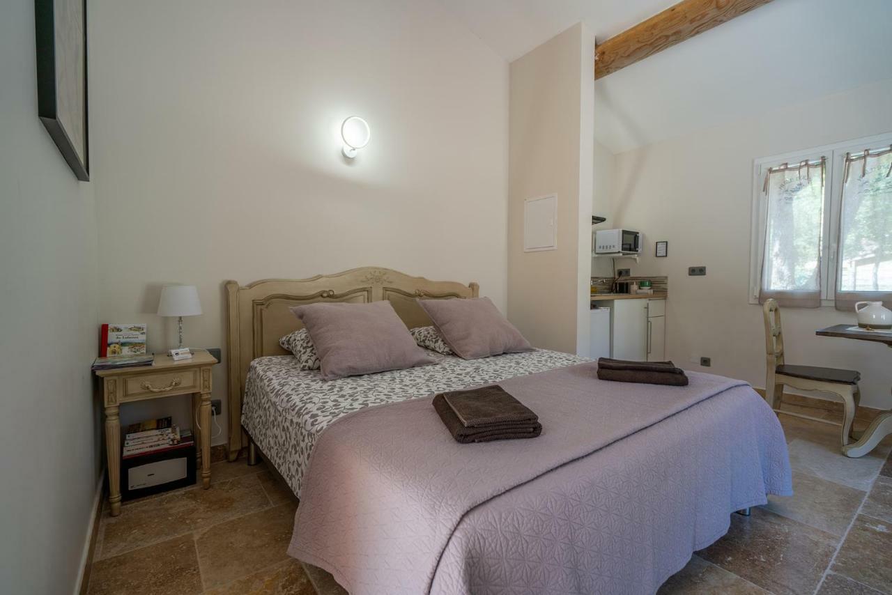 Mas la Chêneraie Lourmarin - Au calme, à 10 mn du centre ville à pied Exterior foto
